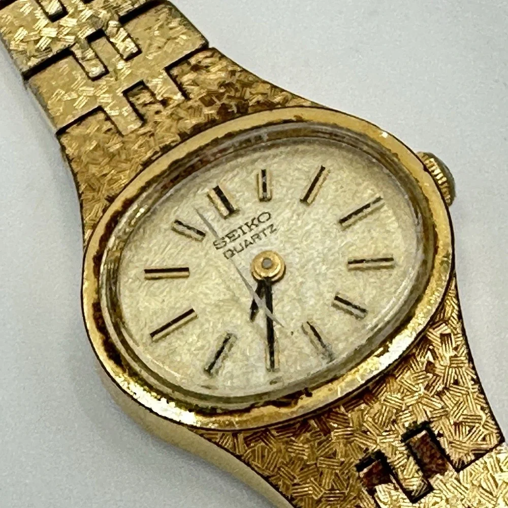 2 Vintage Seiko Ladies Watch Lot as Found for Parts or Repair